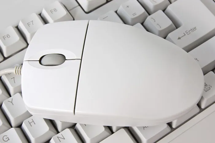 Gerahmter Druck : Tastatur und Maus für einen Computer. Gerahmter Druck : Tastatur und Maus für einen Computer.