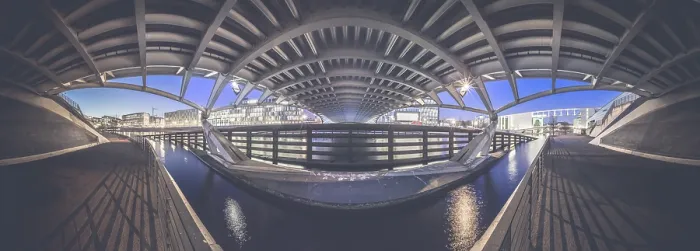 Gerahmter Druck : Kronprinzenbrücke von unten. Gerahmter Druck : Kronprinzenbrücke von unten.