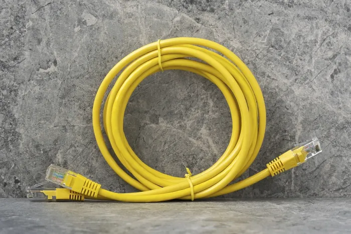 Gerahmter Druck : LAN-Netzwerkverbindung Ethernet-Kabel. Gerahmter Druck : LAN-Netzwerkverbindung Ethernet-Kabel.