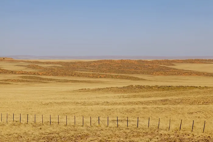 Gerahmter Druck : Landschaft an der Hauptstraße C14, Namibia. Gerahmter Druck : Landschaft an der Hauptstraße C14, Namibia.