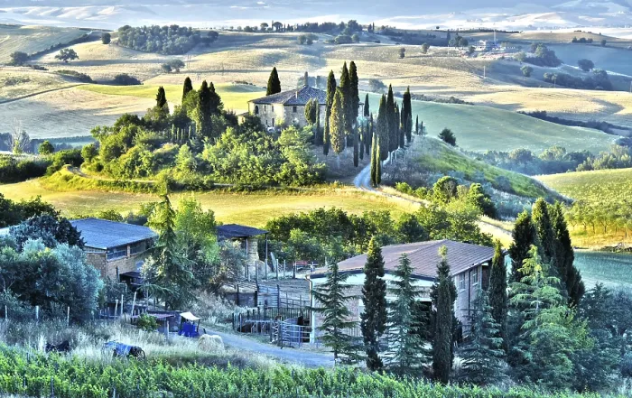 Gerahmter Druck : Blick auf die Landschaft des Val d'Orcia. Gerahmter Druck : Blick auf die Landschaft des Val d'Orcia.