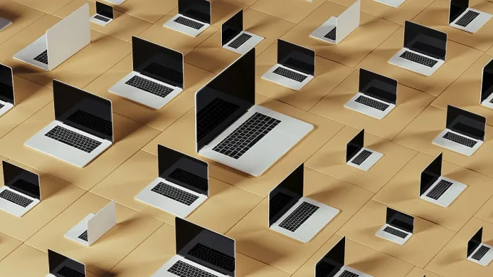 Gerahmter Druck : Laptops, die in einem einzigartigen Muster angeordnet sind, schaffen einen fesselnden technologischen Hintergrund mit geometrischen Formen. Gerahmter Druck : Laptops, die in einem einzigartigen Muster angeordnet sind, schaffen einen fesselnden technologischen Hintergrund mit geometrischen Formen.