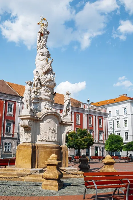 Gerahmter Druck : Platz der Freiheit in Timisoara Gerahmter Druck : Platz der Freiheit in Timisoara