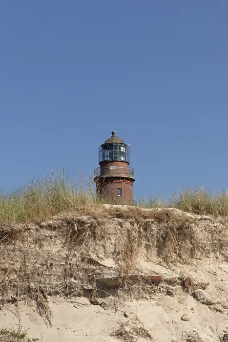Gerahmter Druck : Leuchtturm, Strand, ein anderer Ort Gerahmter Druck : Leuchtturm, Strand, ein anderer Ort