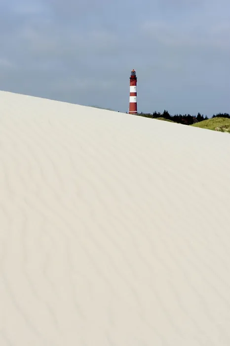 Gerahmter Druck : Leuchtturm in den Dünen, Amrum. Gerahmter Druck : Leuchtturm in den Dünen, Amrum.