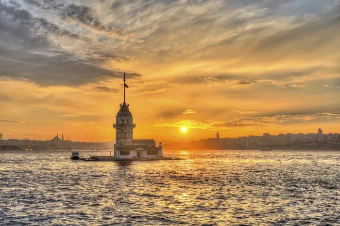 Gerahmter Druck : Leuchtturm, Mädchenturm Gerahmter Druck : Leuchtturm, Mädchenturm