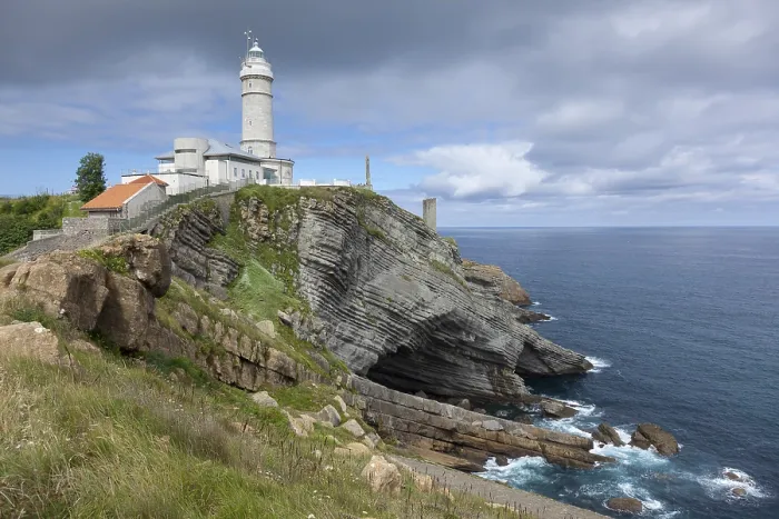 Gerahmter Druck : Leuchtturm von Kap Mayor, Santander