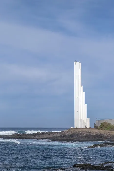 Gerahmter Druck : Leuchtturm von Punta del Hidalgo Gerahmter Druck : Leuchtturm von Punta del Hidalgo