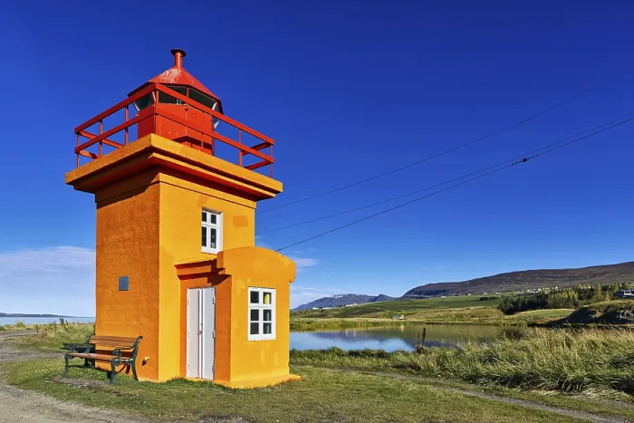 Gerahmter Druck : Leuchtturm, Svalbaroseyri Gerahmter Druck : Leuchtturm, Svalbaroseyri