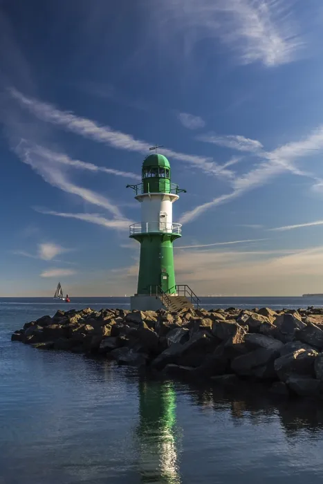 Gerahmter Druck : Leuchtturm in Warnemünde Leuchtturm in Warnemünde Gerahmter Druck : Leuchtturm in Warnemünde Leuchtturm in Warnemünde