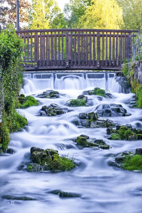 Gerahmter Druck : Lippe-Wasserfall am Quellgebiet der Lippe Gerahmter Druck : Lippe-Wasserfall am Quellgebiet der Lippe