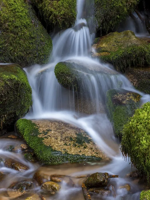 Gerahmter Druck : Littersbach fließt mit einem Wasserfall in den Grobbach. Gerahmter Druck : Littersbach fließt mit einem Wasserfall in den Grobbach.