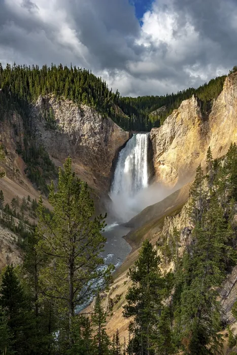 Gerahmter Druck : Untere Wasserfälle, Wasserfall in einer Schlucht. Gerahmter Druck : Untere Wasserfälle, Wasserfall in einer Schlucht.