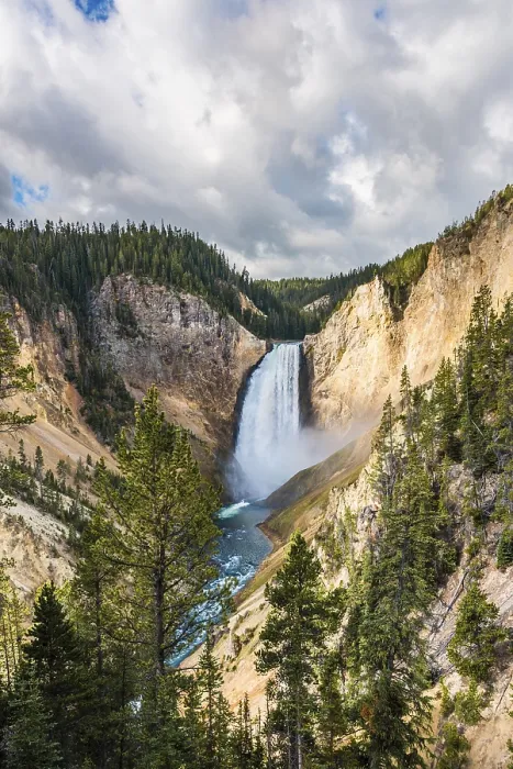 Gerahmter Druck : Untere Wasserfälle, Wasserfall in einer Schlucht. Gerahmter Druck : Untere Wasserfälle, Wasserfall in einer Schlucht.