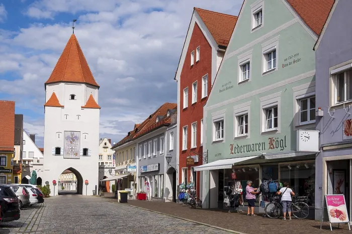 Gerahmter Druck : Untere Tor, Marktplatz, Aichach Gerahmter Druck : Untere Tor, Marktplatz, Aichach
