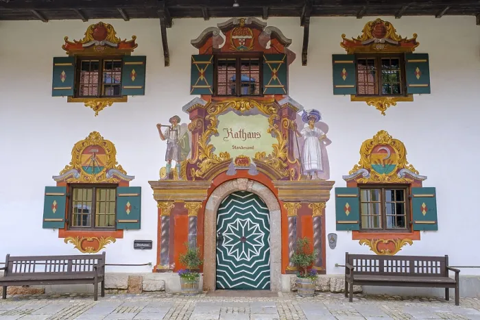 Gerahmter Druck : Luftmalerei, Fassadenspiel. Gerahmter Druck : Luftmalerei, Fassadenspiel.