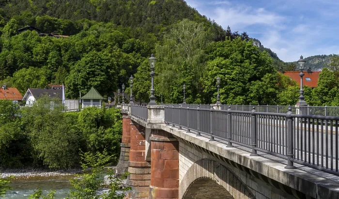 Gerahmter Druck : Die Luitpoldbrücke über die Saalach. Gerahmter Druck : Die Luitpoldbrücke über die Saalach.