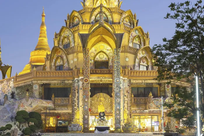 Gerahmter Druck : Hauptstupa (Phra That) Gerahmter Druck : Hauptstupa (Phra That)