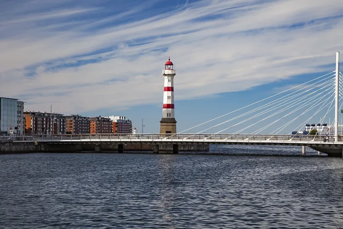 Gerahmter Druck : Malmo Hafen, Leuchtturm, Skåne-Land Gerahmter Druck : Malmo Hafen, Leuchtturm, Skåne-Land