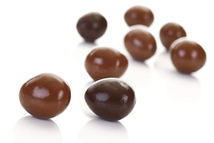 Gerahmter Druck : Marzipan-Eier mit Schokoladenüberzug Gerahmter Druck : Marzipan-Eier mit Schokoladenüberzug