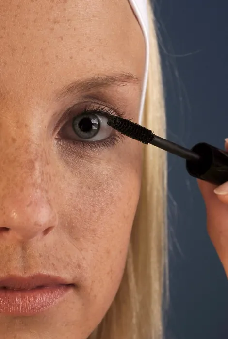 Gerahmter Druck : Mascara Gerahmter Druck : Mascara