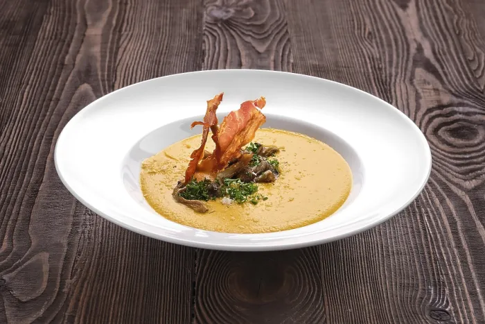 Gerahmter Druck : Pürierte Kürbissuppe mit Speck. Gerahmter Druck : Pürierte Kürbissuppe mit Speck.