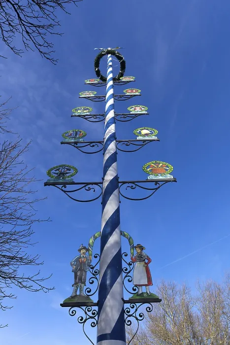 Gerahmter Druck : Mayerlschmiedl am Bavariapark, München Gerahmter Druck : Mayerlschmiedl am Bavariapark, München