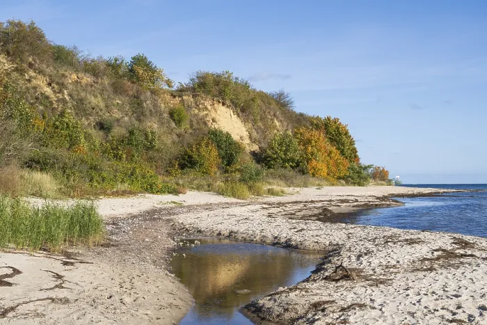 Gerahmter Druck : Strand und Kliff mit Reflexion. Gerahmter Druck : Strand und Kliff mit Reflexion.