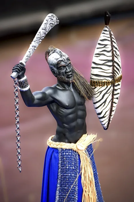 Gerahmter Druck : Statuette, die den Orisha Ogun darstellt. Gerahmter Druck : Statuette, die den Orisha Ogun darstellt.