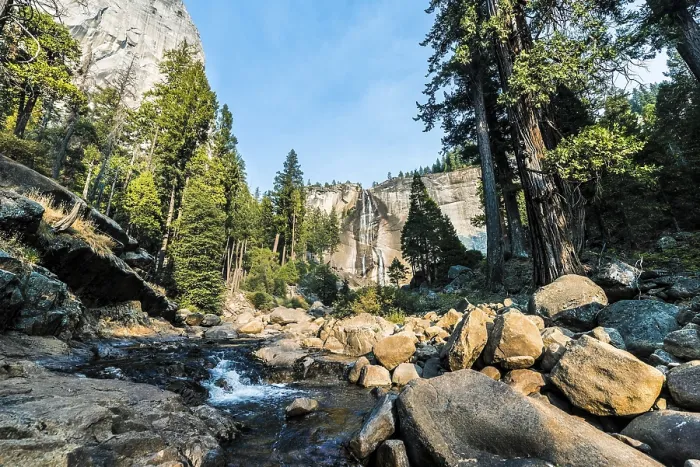 Gerahmter Druck : Merced River mit Nevada Fall, Mist Trail Gerahmter Druck : Merced River mit Nevada Fall, Mist Trail