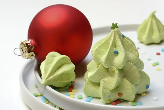 Gerahmter Druck : Weihnachtstanne aus Meringue Gerahmter Druck : Weihnachtstanne aus Meringue