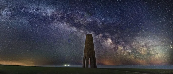 Gerahmter Druck : Milchstraße über The Daymark, Devon Gerahmter Druck : Milchstraße über The Daymark, Devon
