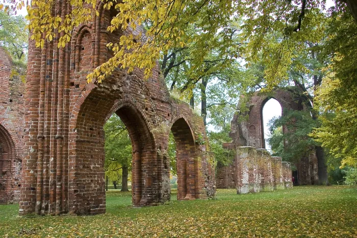Gerahmter Druck : Klosterreste Gerahmter Druck : Klosterreste