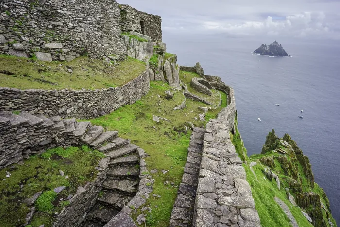 Gerahmter Druck : Kloster auf dem Gipfel, Insel Skellig Michael Gerahmter Druck : Kloster auf dem Gipfel, Insel Skellig Michael