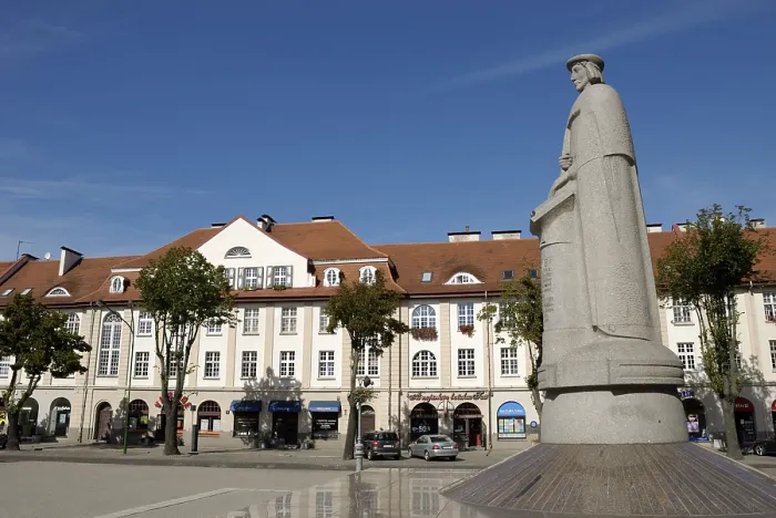 Gerahmter Druck : Denkmal in Klaipėda, Litauen.