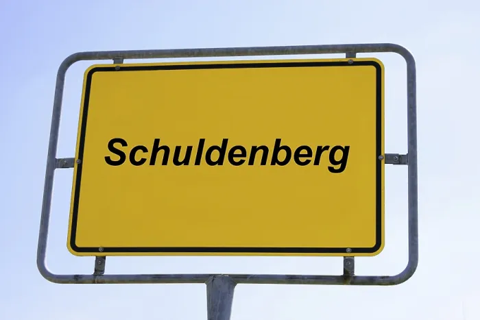 Gerahmter Druck : Schuldenberg Gerahmter Druck : Schuldenberg
