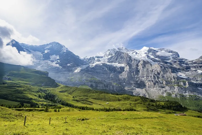 Gerahmter Druck : Bergpanorama mit Gipfeln Eiger. Gerahmter Druck : Bergpanorama mit Gipfeln Eiger.