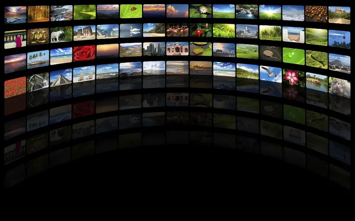 Gerahmter Druck : Multimedia-Hintergrund mit Kopfzeile Gerahmter Druck : Multimedia-Hintergrund mit Kopfzeile