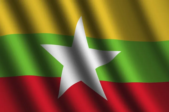 Gerahmter Druck : Das myanmarische Flagge weht in der Wind. Gerahmter Druck : Das myanmarische Flagge weht in der Wind.