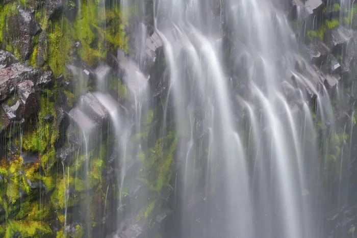 Gerahmter Druck : Narada Falls, Wasserfall, lange Belichtungszeit. Gerahmter Druck : Narada Falls, Wasserfall, lange Belichtungszeit.
