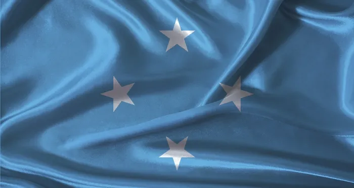 Gerahmter Druck : Nationalflagge von Mikronesien mit Stofftextur. Gerahmter Druck : Nationalflagge von Mikronesien mit Stofftextur.