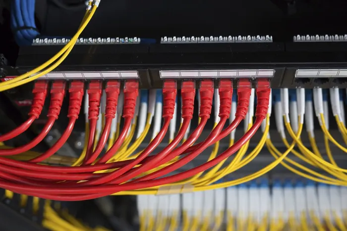 Gerahmter Druck : Netzwerkserverraum-Router. Gerahmter Druck : Netzwerkserverraum-Router.