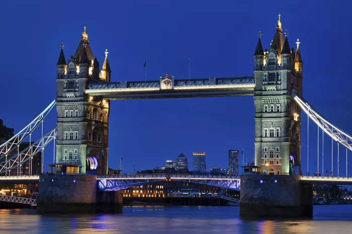 Gerahmter Druck : Nachtaufnahme, Themse, Tower Bridge Gerahmter Druck : Nachtaufnahme, Themse, Tower Bridge