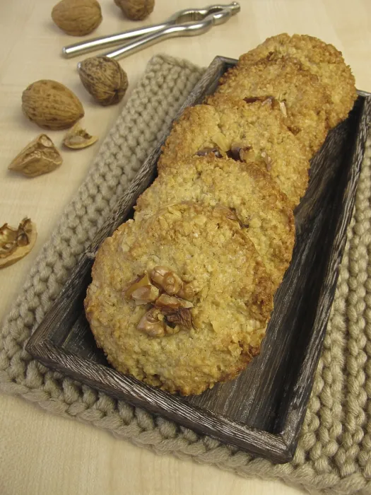 Gerahmter Druck : Haferplätzchen mit Walnüssen. Gerahmter Druck : Haferplätzchen mit Walnüssen.