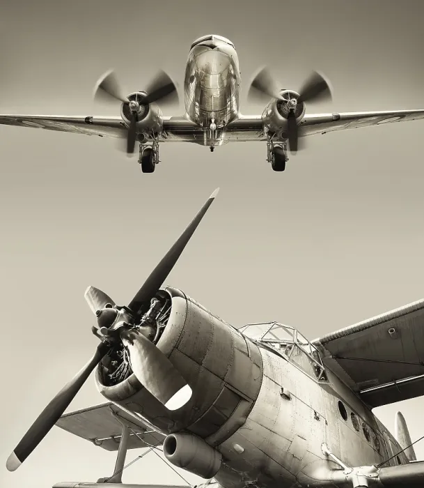 Gerahmter Druck : Alte Flugzeuge beim Start. Gerahmter Druck : Alte Flugzeuge beim Start.