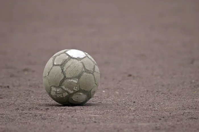 Gerahmter Druck : Altes Ball Gerahmter Druck : Altes Ball