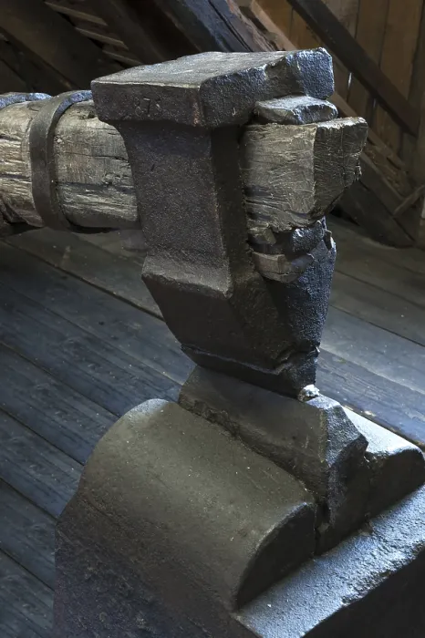 Gerahmter Druck : Altes Schmiedehammer von 1875. Gerahmter Druck : Altes Schmiedehammer von 1875.