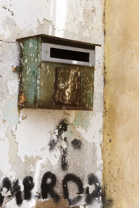 Gerahmter Druck : Alte Briefkasten. Gerahmter Druck : Alte Briefkasten.