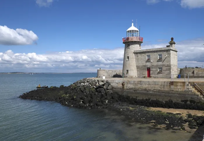 Gerahmter Druck : Der alte Leuchtturm von Howth, Halbinsel Howth Head. Gerahmter Druck : Der alte Leuchtturm von Howth, Halbinsel Howth Head.