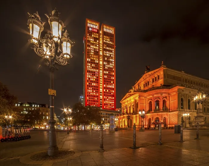 Gerahmter Druck : Das Alte Opernhaus und der Opernturm. Gerahmter Druck : Das Alte Opernhaus und der Opernturm.